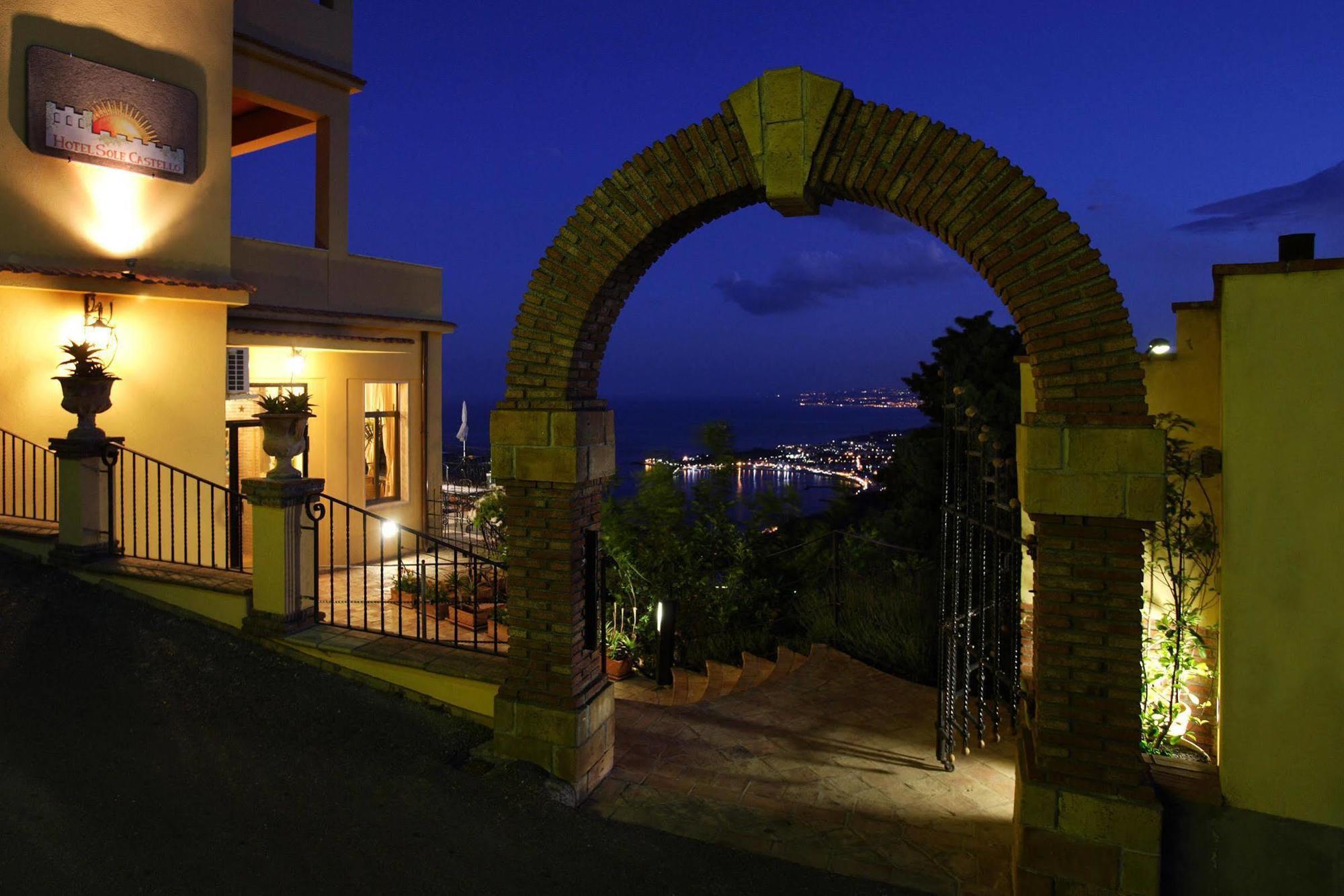 Hotel Sole Castello (Adults Only) Taormina Kültér fotó